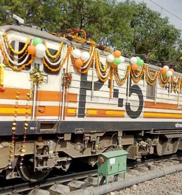 Taj Mahal Days Tours From Delhi By Gatiman Express Train