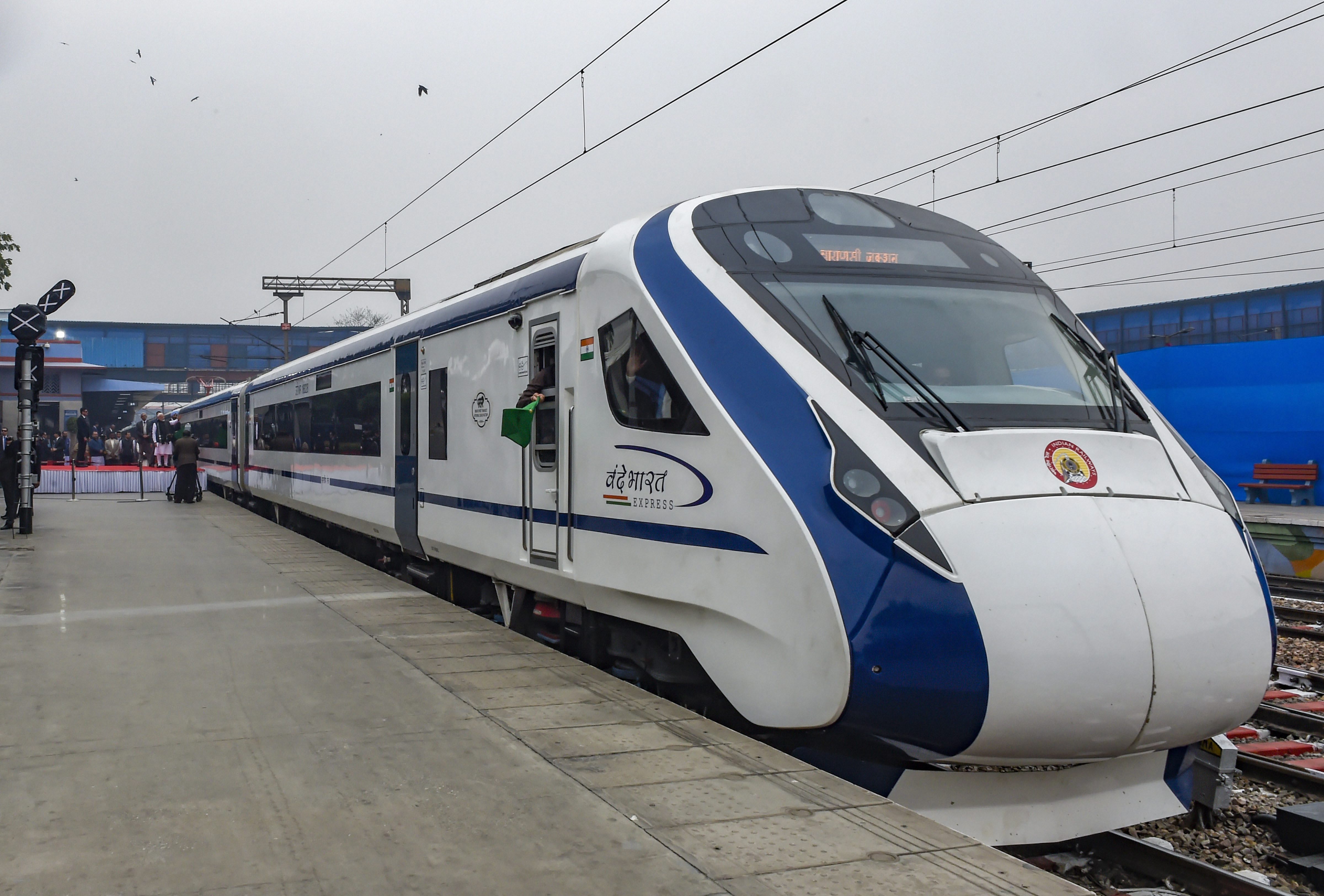 Taj Mahal Train Tour By Gatimaan Express